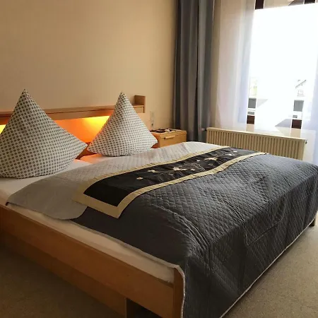 Vina Am Ring Mannebach (Vulkaneifel)