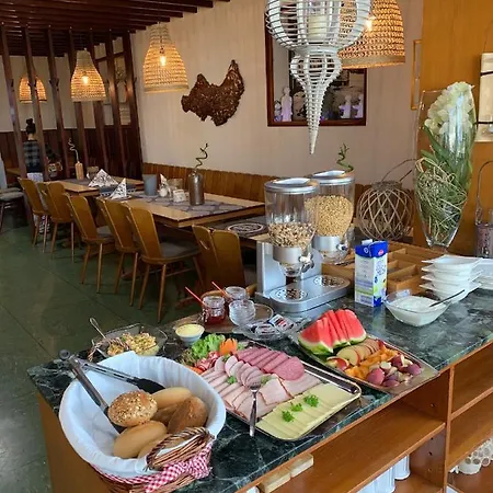 Vina Am Ring Mannebach (Vulkaneifel)