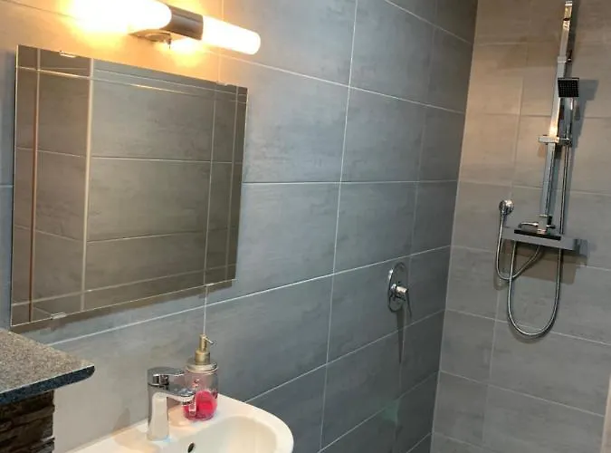 Vina Am Ring Bed & Breakfast 3*