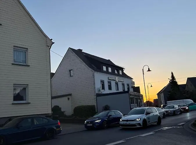 Bed & Breakfast Vina Am Ring Mannebach (Vulkaneifel)