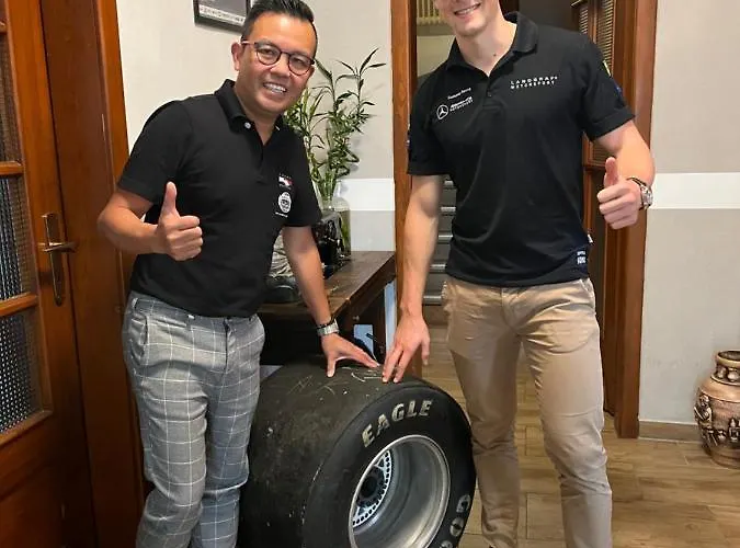 Bed & Breakfast Vina Am Ring 3*