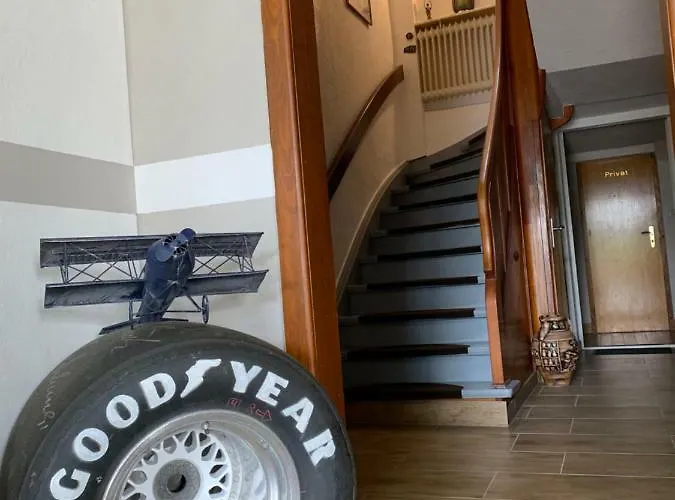 Vina Am Ring Bed & Breakfast 3*