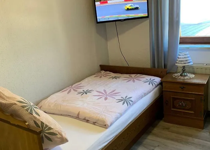 Vina Am Ring Mannebach (Vulkaneifel)