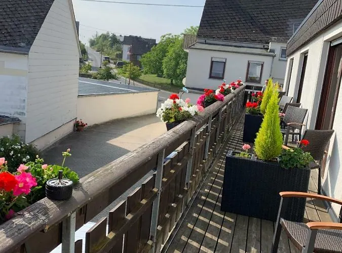 Bed & Breakfast Vina Am Ring Mannebach (Vulkaneifel)